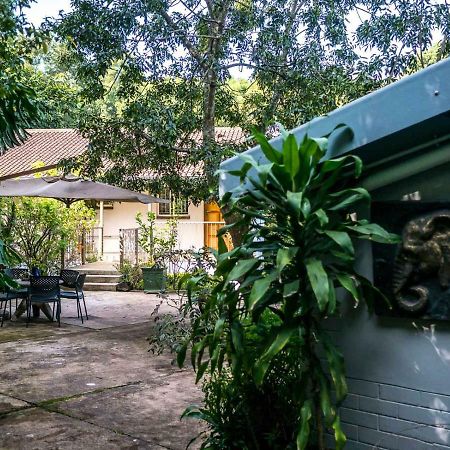 Africa'S Eden Guesthouse Pietermaritzburg Exterior photo